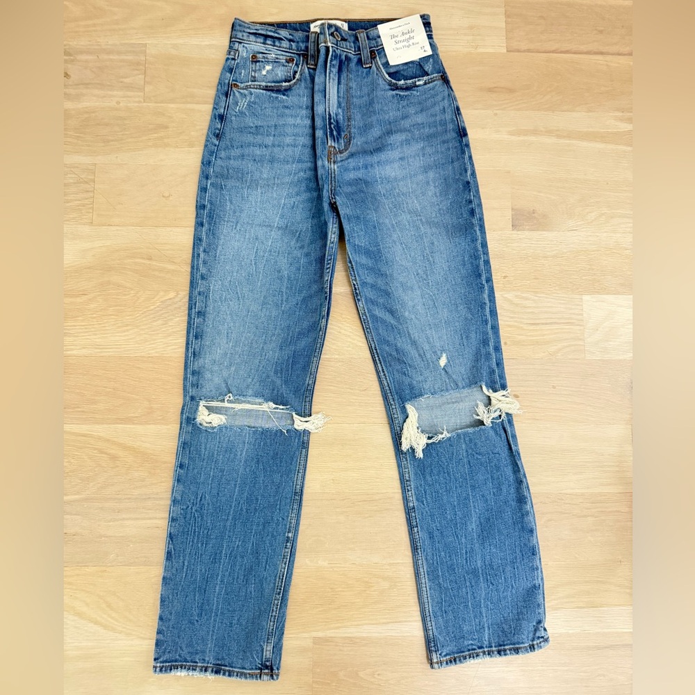 Abercrombie & fitch NWT women’s ankle straight ultra high rise jeans - Picture 2 of 13